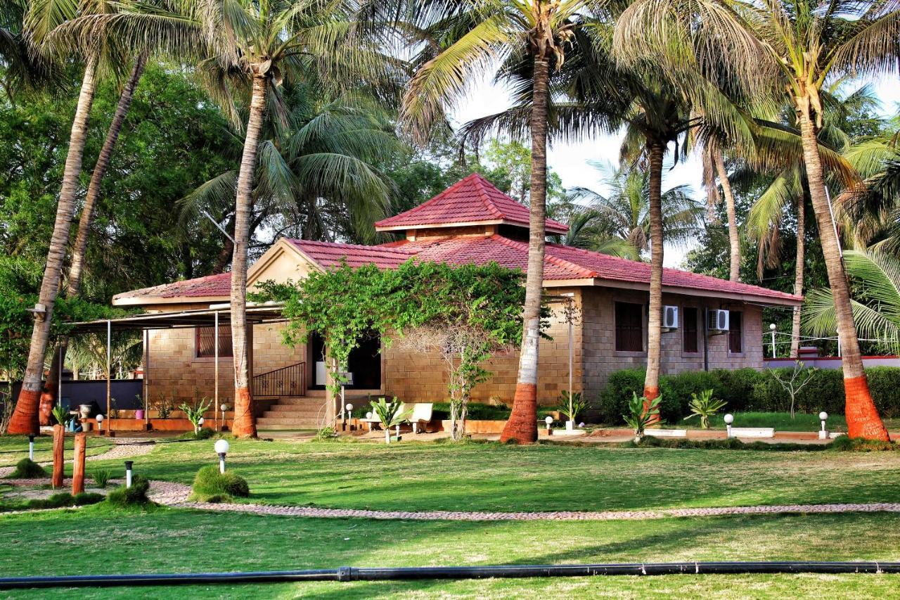 Stay Guru Resort Farm Villa Бгудж Екстер'єр фото